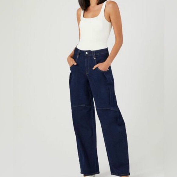 NEW| Baggy Mid-Rise Jeans - Picture 4 of 5